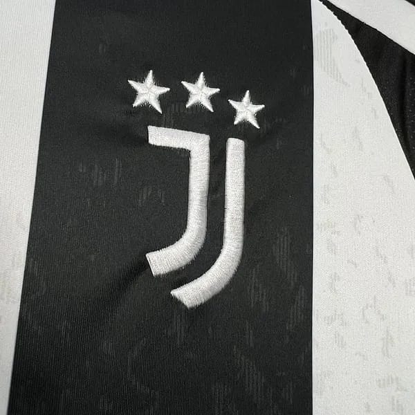 Camisola Juventus Principal 2024/25 - Vista 2