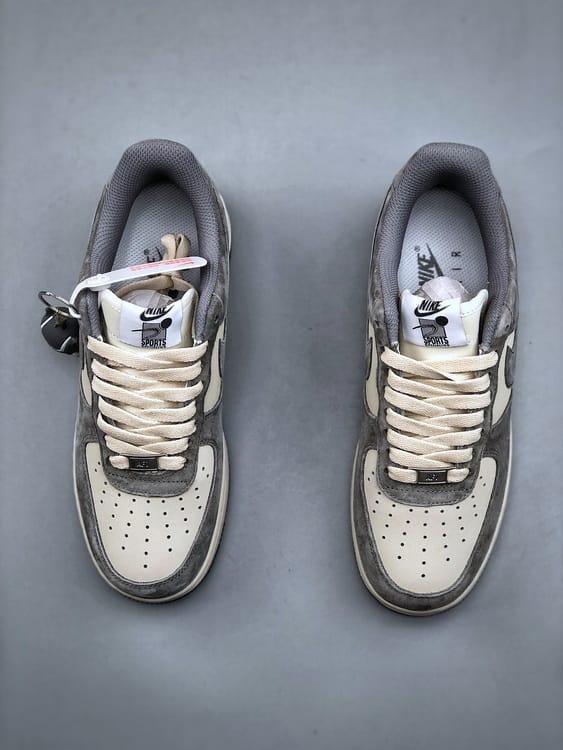 Stussy x Nike Air Force 1 Low 07 Cinza - Vista 5