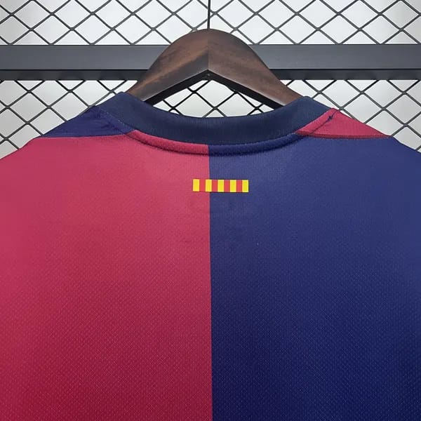 Camisola Barcelona x Travis Scott 2025/26 - Vista 3
