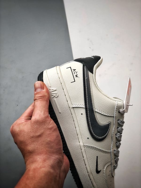 ACW x Air Force 1 Low Creme, Preto e Cinza - Vista 2