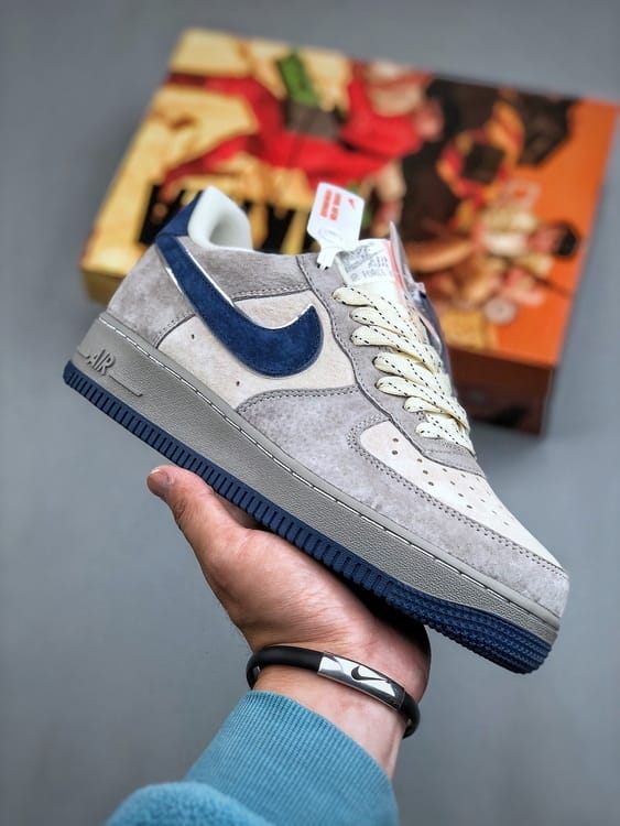 AKIRA x Nike Air Force 1 Low ’07 Cinzento Azul Camurça Estrela - Vista 9
