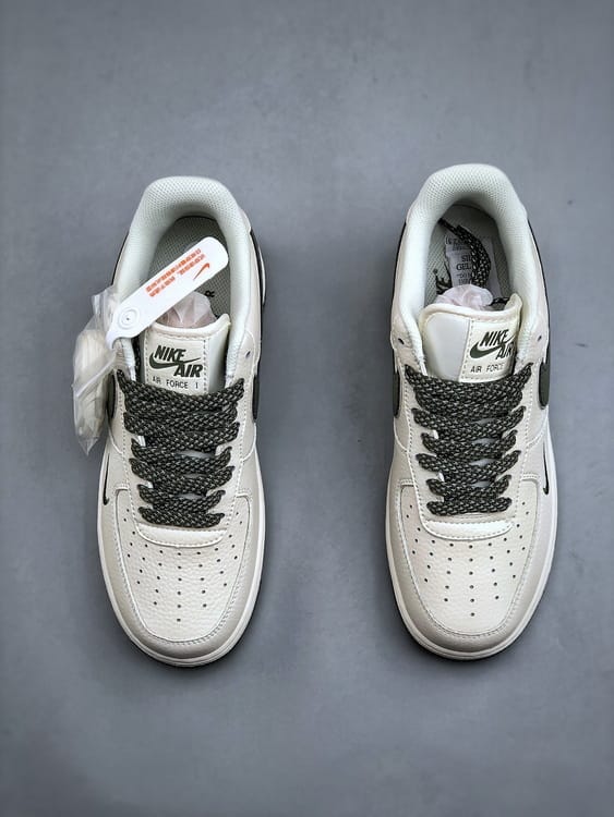 Air Force 1 '07 Low Verde Militar Starlight - Vista 6