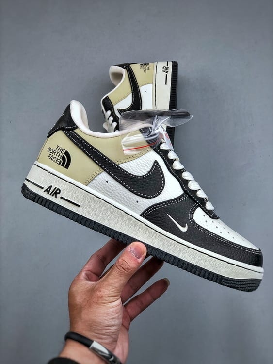 Air Force 1 '07 Low The North Face Couro Lichia Preto - Vista 7