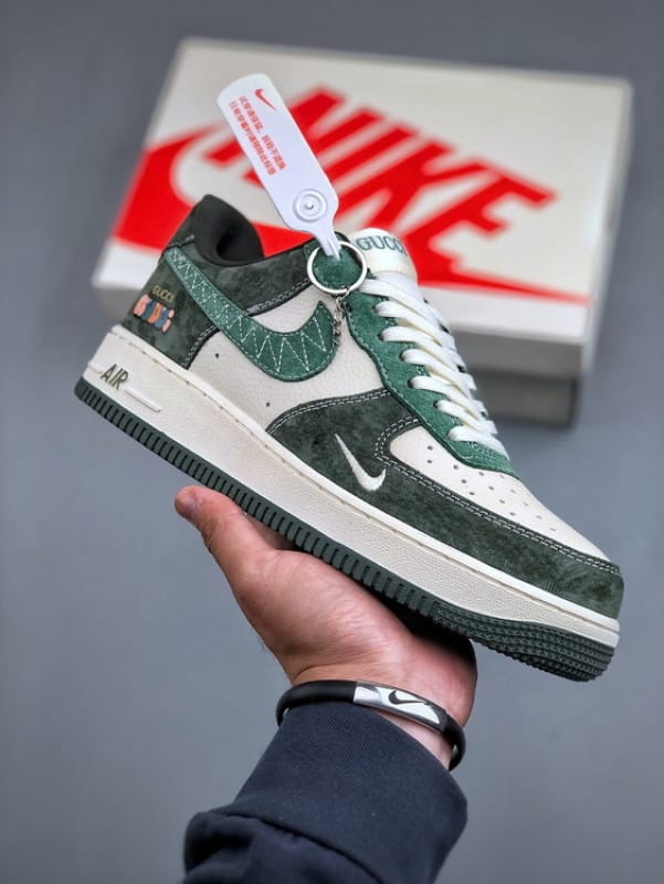 Air Force 1 '07 Low Verde Jade com Tecnologia Flywire - Vista 1