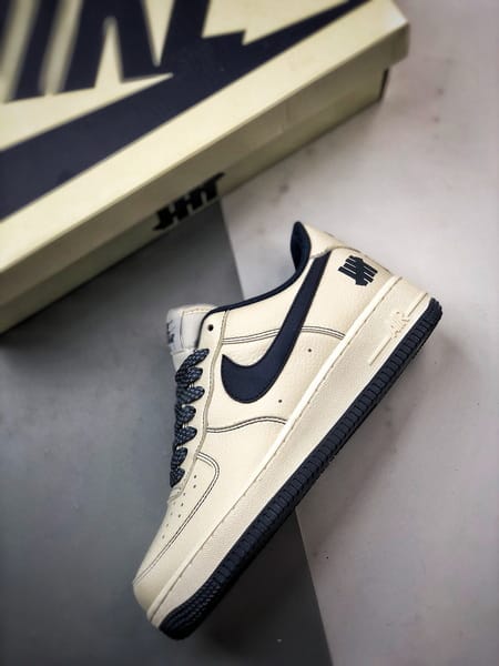 Air Force 1 '07 Low Azul Reflexo - Vista 8