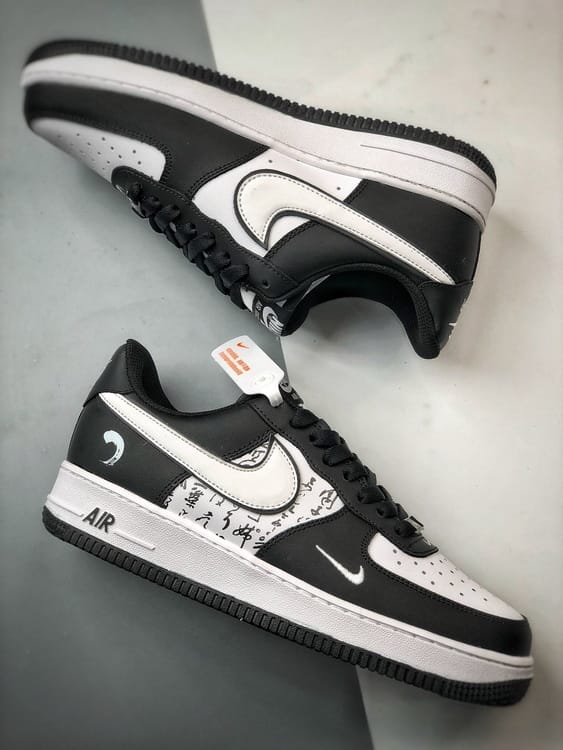 Air Force 1 '07 Low Lanting Preto e Branco - Vista 6