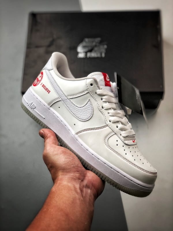 Air Force 1 '07 Low Raspável Branco e Vermelho - Vista 1