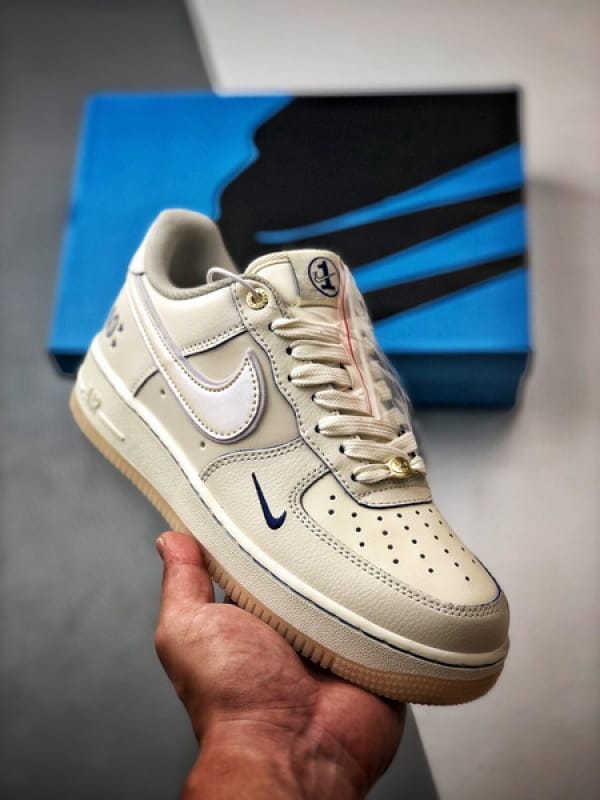Air Force 1 '07 Low Aniversário Creme e Azul - Vista 1