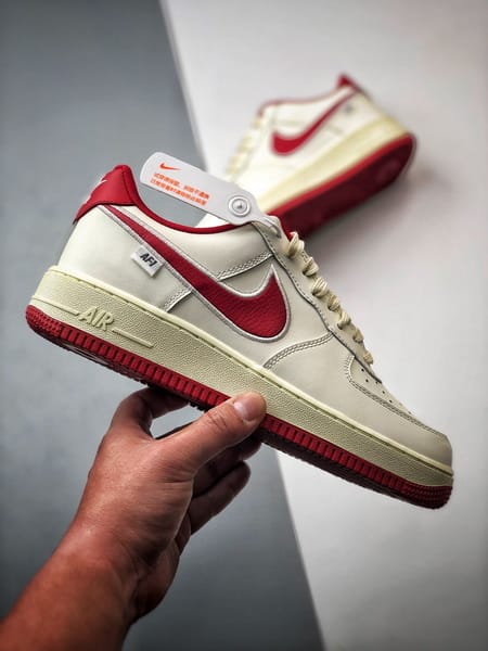 Air Force 1 '07 Low Retro Branco e Vermelho - Vista 7