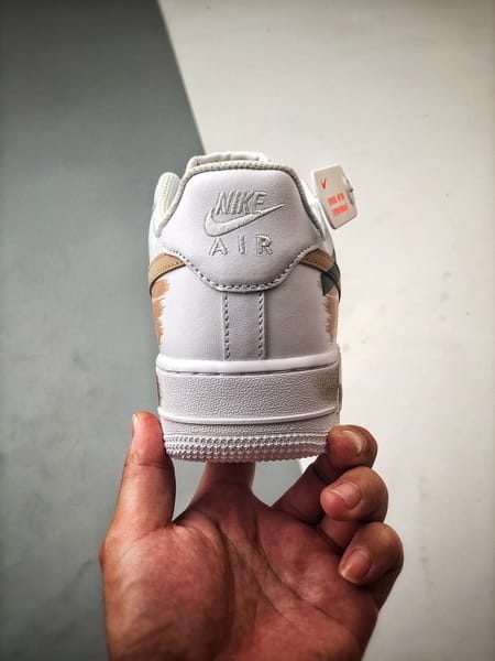 Air Force 1 '07 Low Três Ganchos Branco, Preto e Marrom - Vista 3