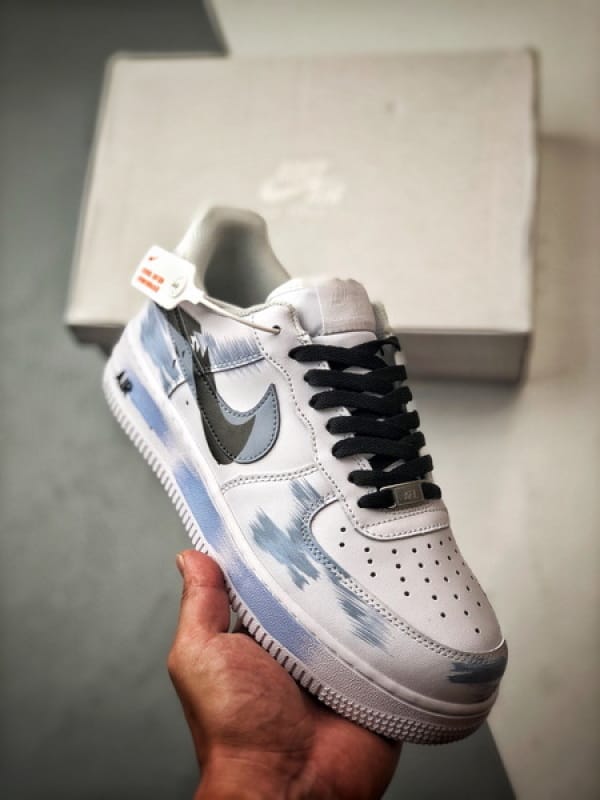 Air Force 1 '07 Low Três Swoosh Quebrados Branco, Preto e Azul - Vista 1