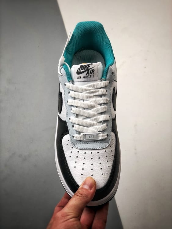 Air Force 1 '07 Low Branco Lua e Preto - Vista 9