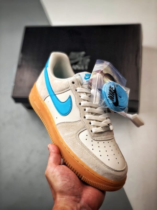 Air Force 1 '07 Low Cinza e Azul Sola Natural - Vista 1