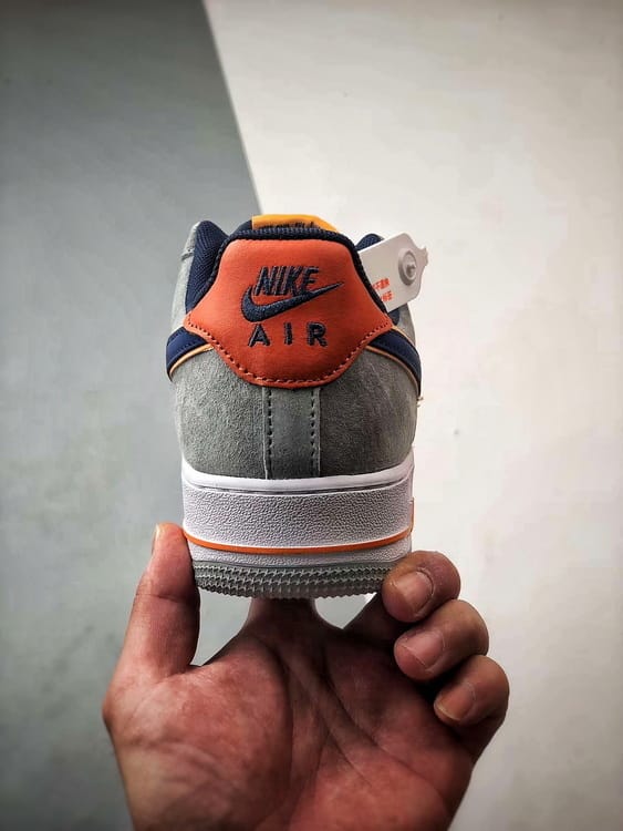 Air Force 1 '07 Low Camurça Cinza - Vista 3