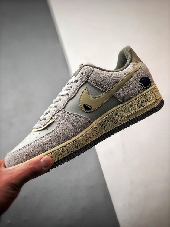 Air Force 1 '07 Low Cinzento Biscoito de Leite - Vista 5