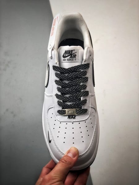 Air Force 1 '07 Low Branco e Preto 3M Reflexo - Vista 9