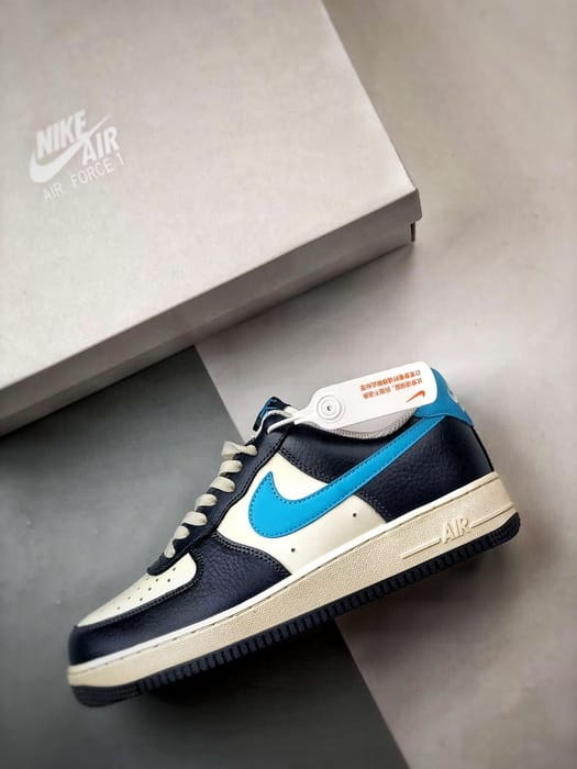 Air Force 1 Low Preto Obsidiana - Vista 8