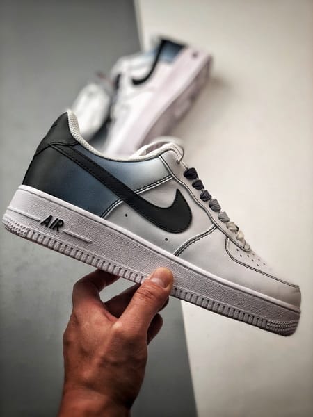 Air Force 1 '07 Low Preto e Branco Degradé - Vista 7