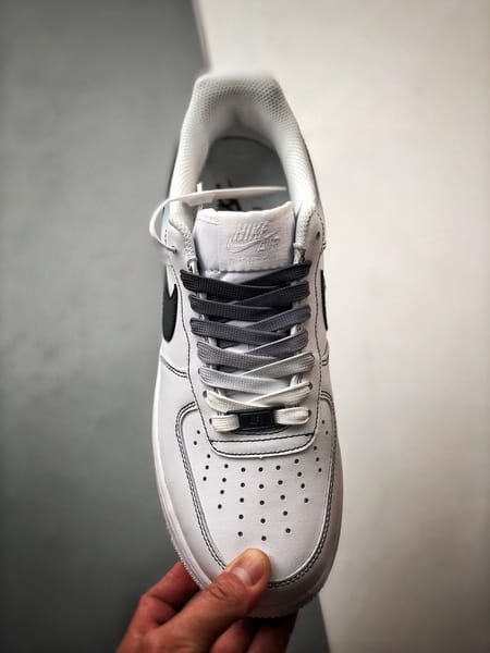 Air Force 1 '07 Low Preto e Branco Degradé - Vista 9