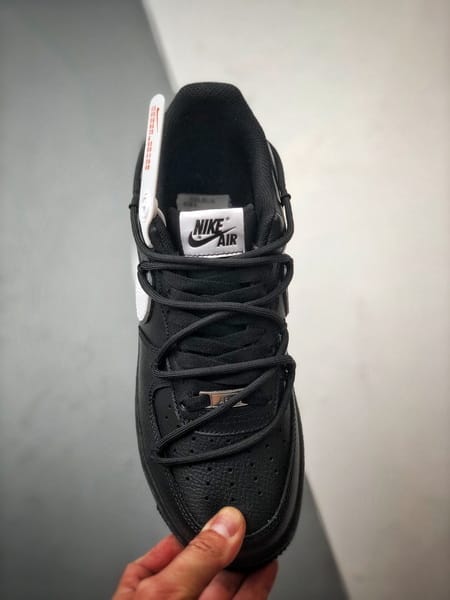 Air Force 1 '07 Low Preto e Branco Desconstruído com Cadarços - Vista 9