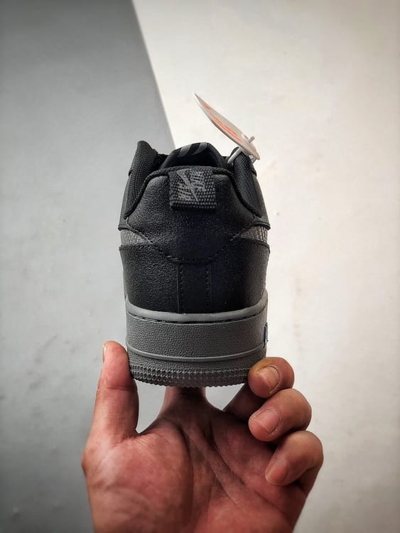 Nike Air Force 1 Low 07 Preto e Azul - Vista 3