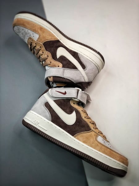 Air Force 1 07 Mid Cafe Grao Camurca - Vista 5