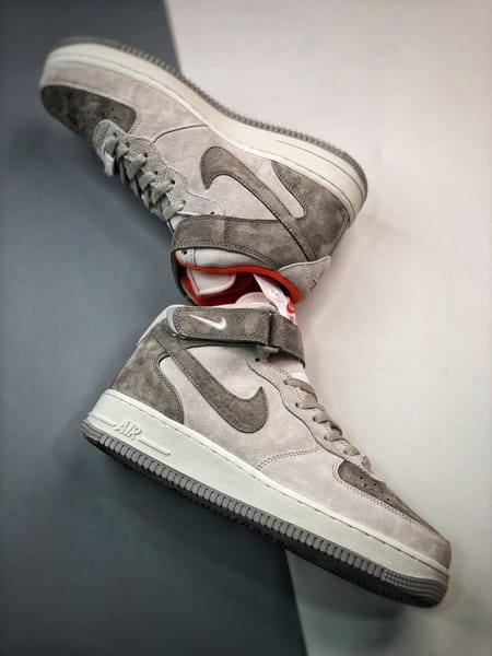 Air Force 1 07 Mid Cinzento e Laranja Camurca - Vista 2