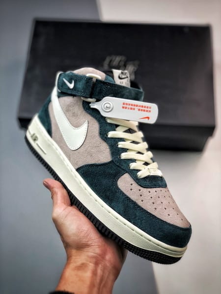 Air Force 1 07 Mid Cinzento e Verde Camurca - Vista 2