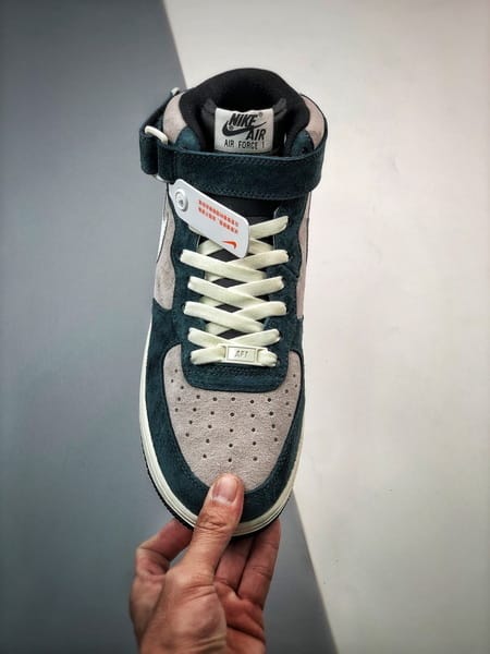 Air Force 1 07 Mid Cinzento e Verde Camurca - Vista 4