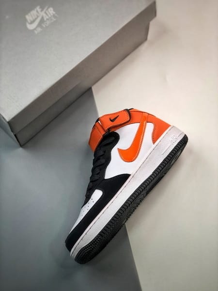 Air Force 1 07 Mid Branco e Preto - Vista 6
