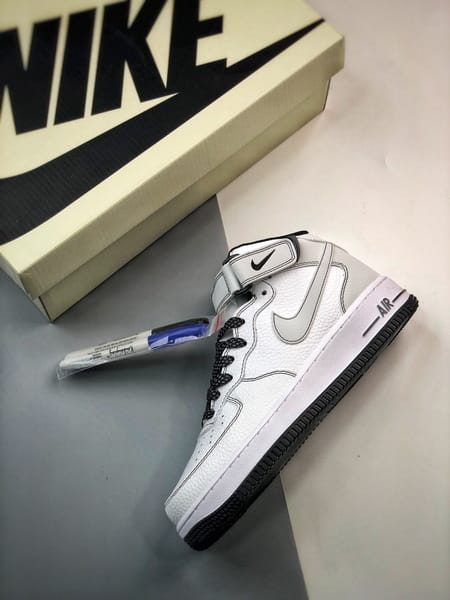 Air Force 1 07 Mid Branco e Preto - Vista 4