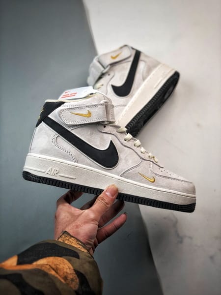 Air Force 1 07 Mid Bege Cinzento e Preto Camurca - Vista 7