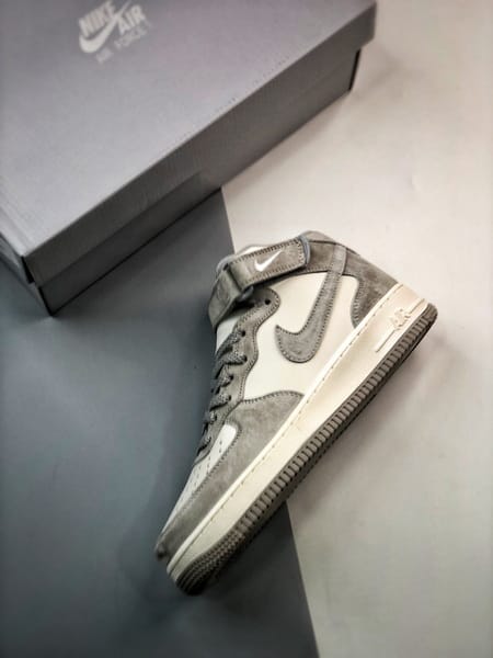 Air Force 1 07 Mid Cinzento Lavanda - Vista 5
