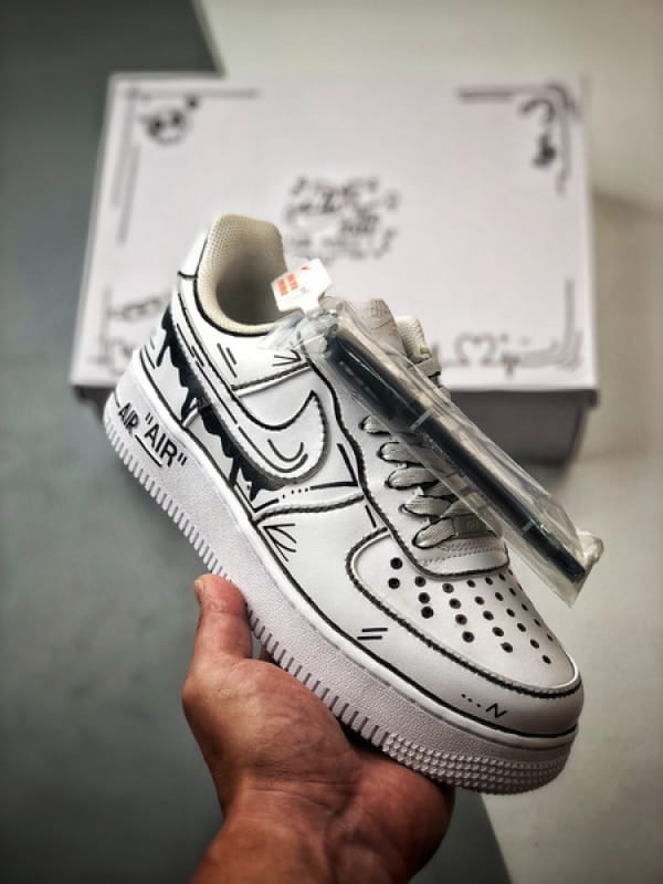 Air Force 1 Low Branco e Preto Estilo Anime - Vista 1
