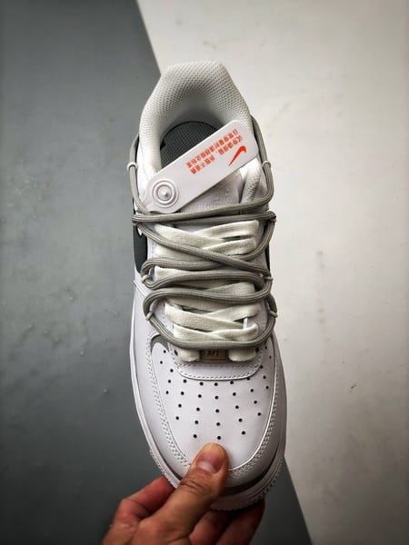Air Force 1 Low Função Graffiti Branco e Cinza com Cadarços - Vista 9
