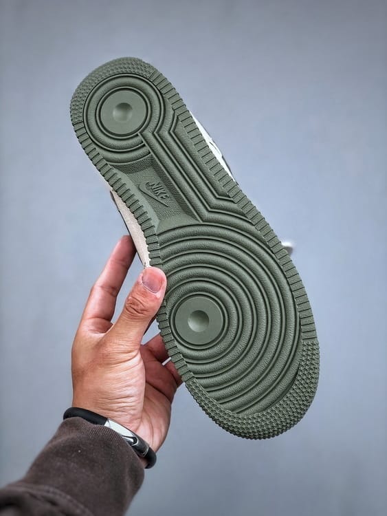 Nike Air Force 1 Low 07 x Travis Scott - Vista 3