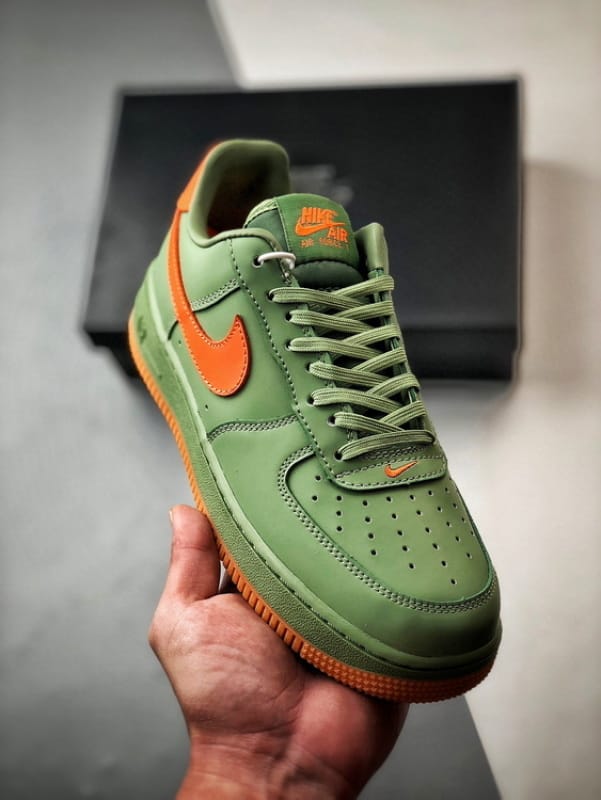 Nike Air Force 1 Low Premium Verde e Laranja - Vista 1