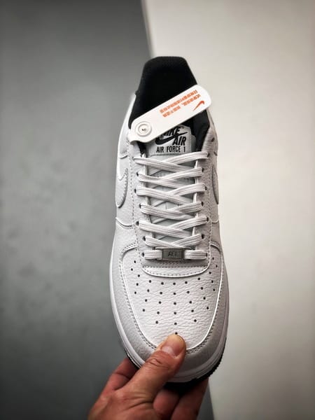 Air Force 1 Low _By You_ Branco e Preto - Vista 9