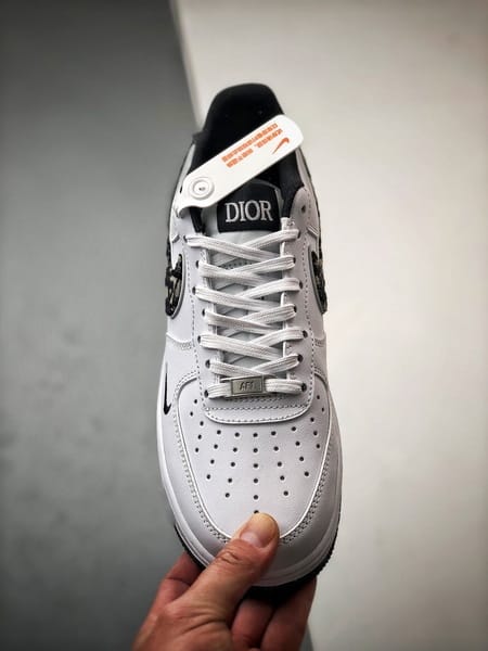 Air Force 1 Low _By You_ Dior Branco e Preto - Vista 9