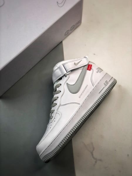 Air Force 1 Mid By You SupBranco e Cinzento - Vista 8