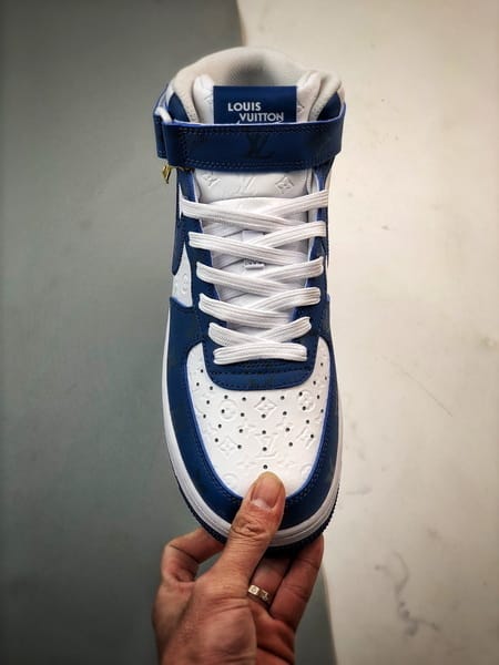 Air Force 1 Mid By You LV Branco e Azul Estampado - Vista 9