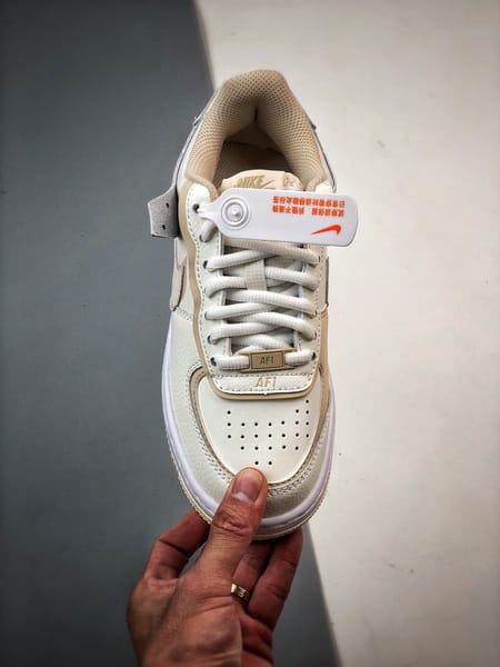 Air Force 1 Shadow Cha com Leite - Vista 9