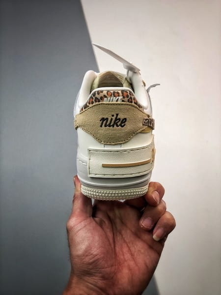 Air Force 1 Shadow Branco Leopardo - Vista 2