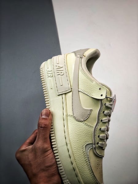 Air Force 1 Shadow Bege e Amarelo - Vista 2