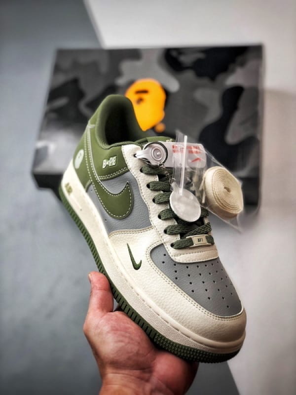 Bape x Air Force 1 Low Cinza e Verde - Vista 1