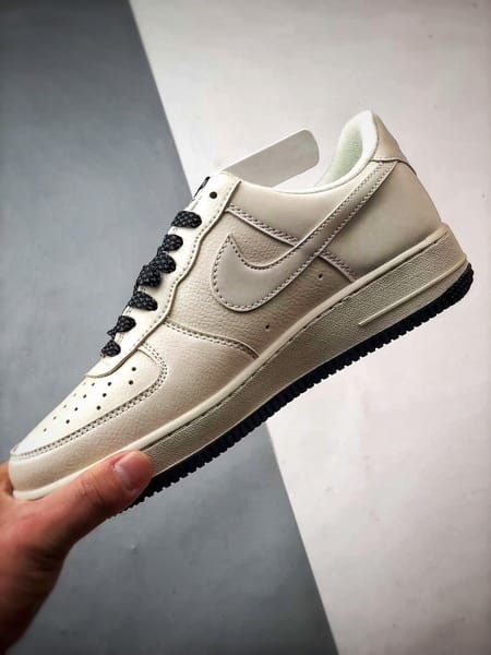 Bape x Air Force 1 Low Branco e Preto Refletivo - Vista 5