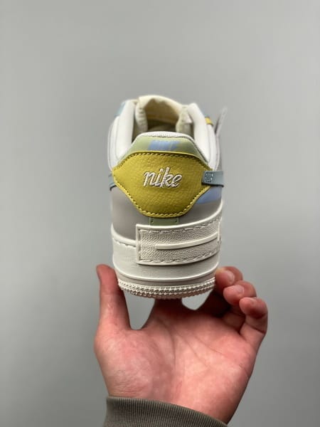 Nike Air Force 1 Low Shadow Branco Azul e Amarelo - Vista 6