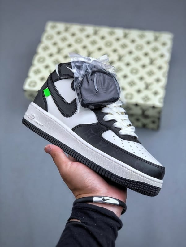 Nk Air Force 107 Mid Bege e Preto - Vista 1