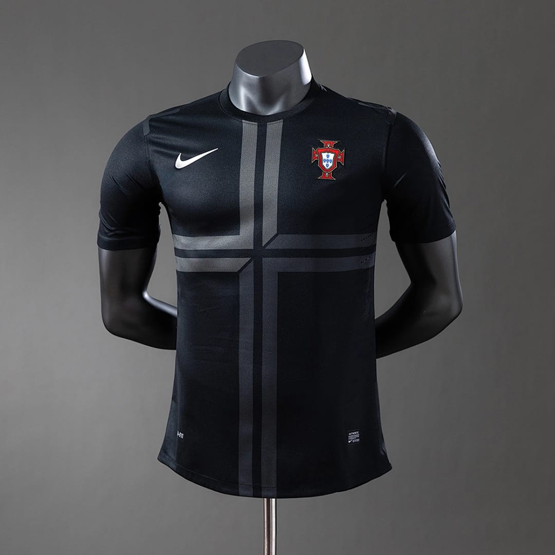 Camisola Alternativa de Portugal 2013 (Retro, Versao Jogador) - Vista 1