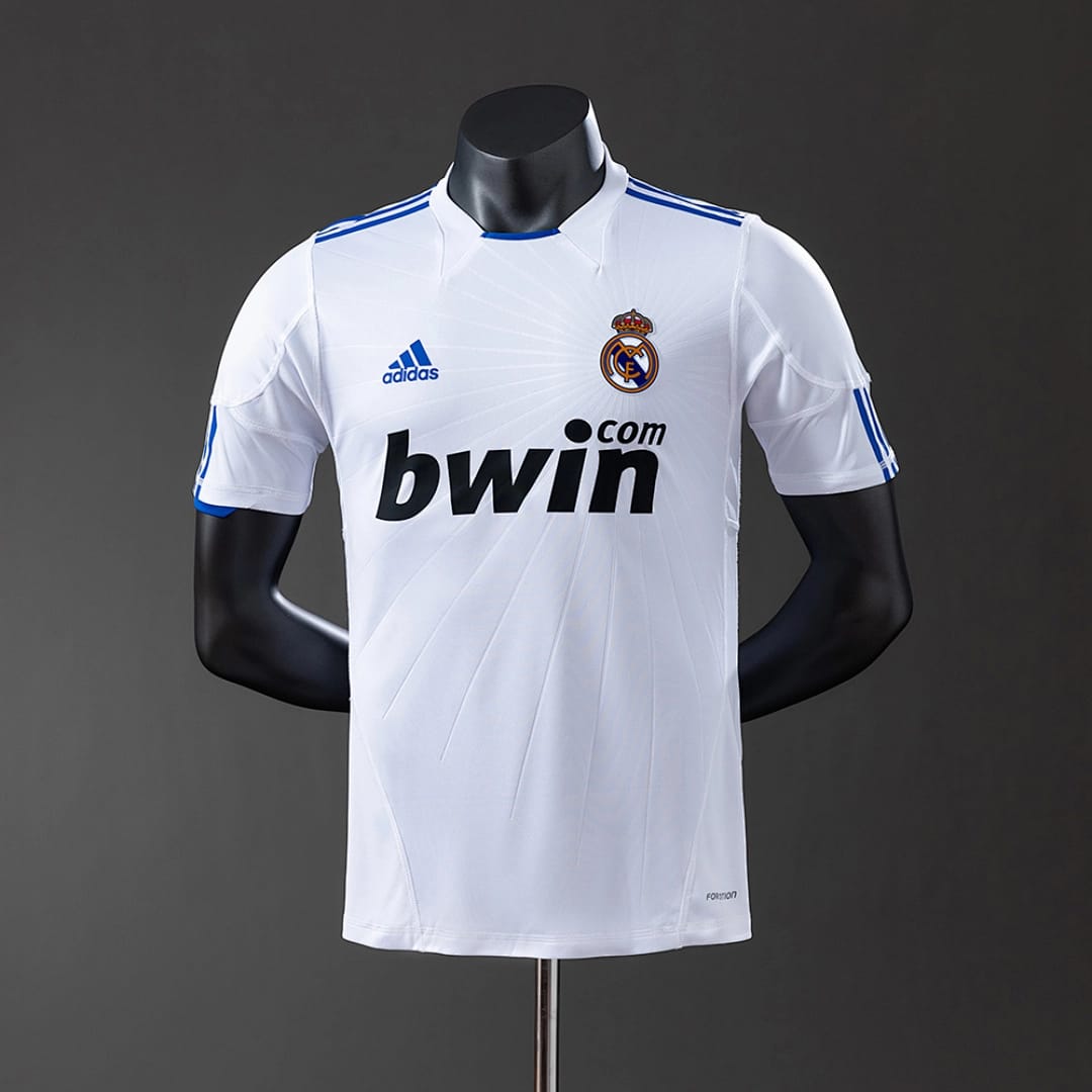 Camisola Principal do Real Madrid 2010/2011 (Retro, Versao Jogador) - Vista 1